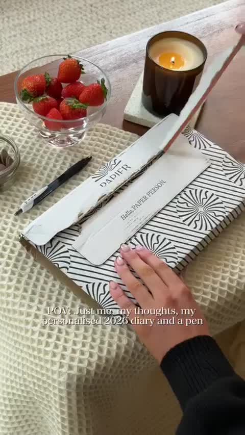 Book / Publishing ad by Papier